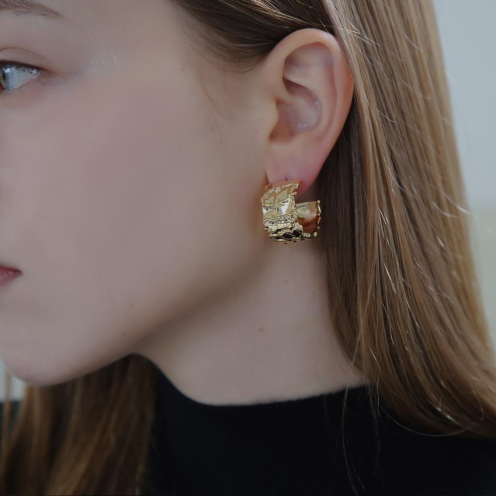 Dieuamour Monad Bold Earrings
