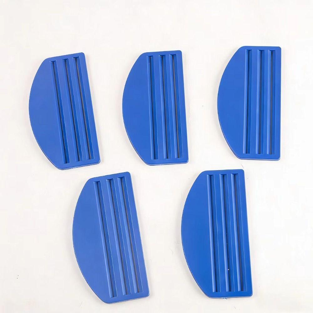 Compact Design Cat Food Pouch Squeezer Plastic Pet Feeding Aid Durable Practical Tool Cat Food