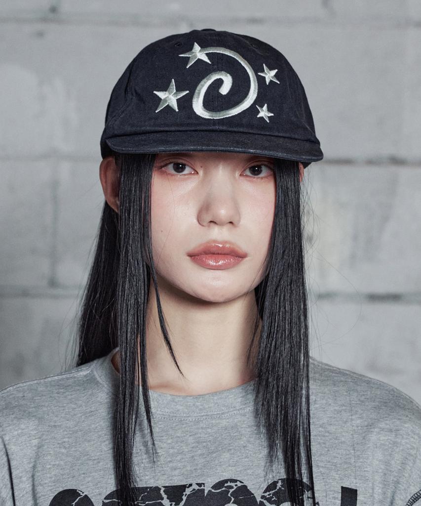 Lujeoseukeulleob Washed Star Logo Cap Black