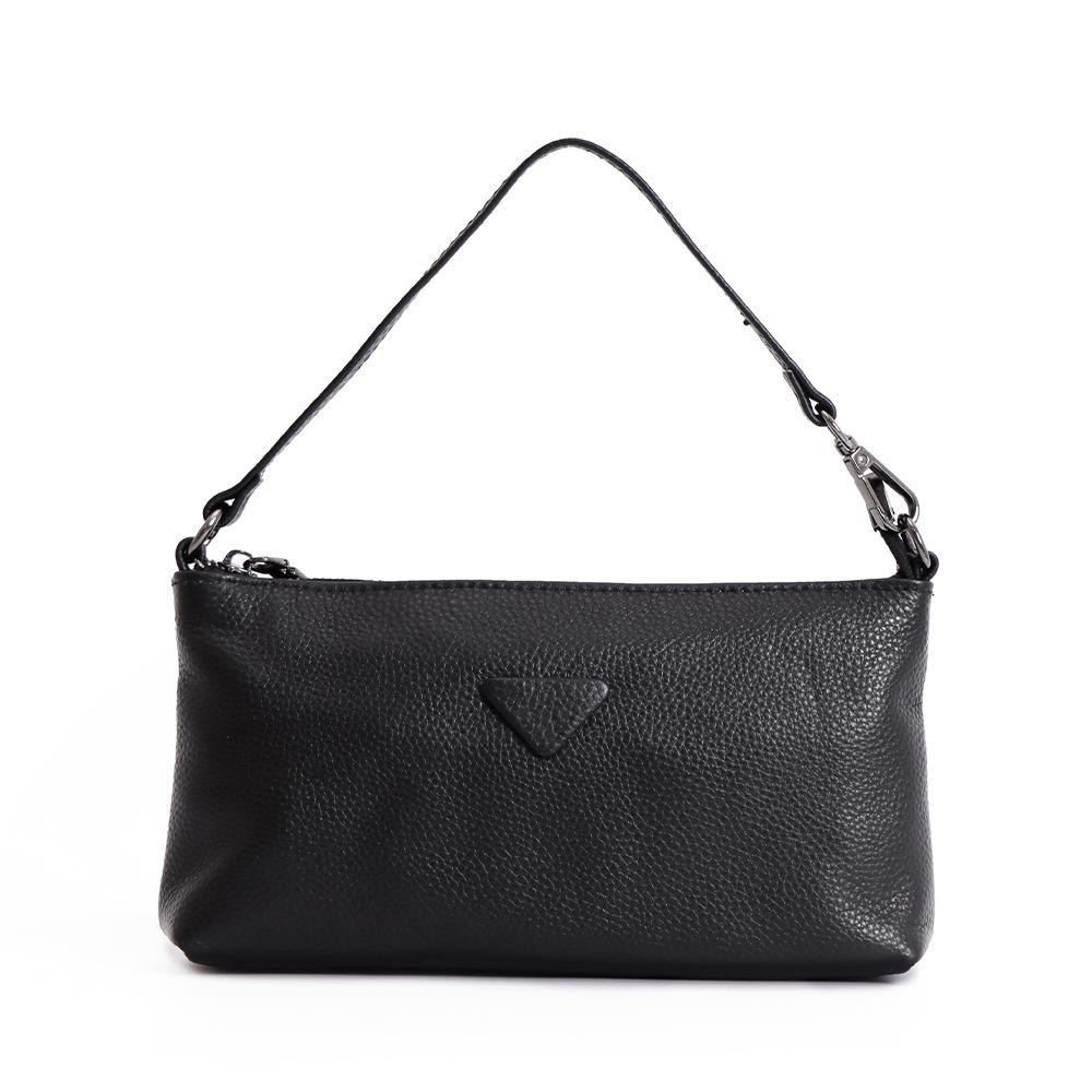 

Модная маленькая квадратная сумка большой вместимости женская 2025 новая простая на плечо через плечо универсальная ручная сумка для поездок чёрный