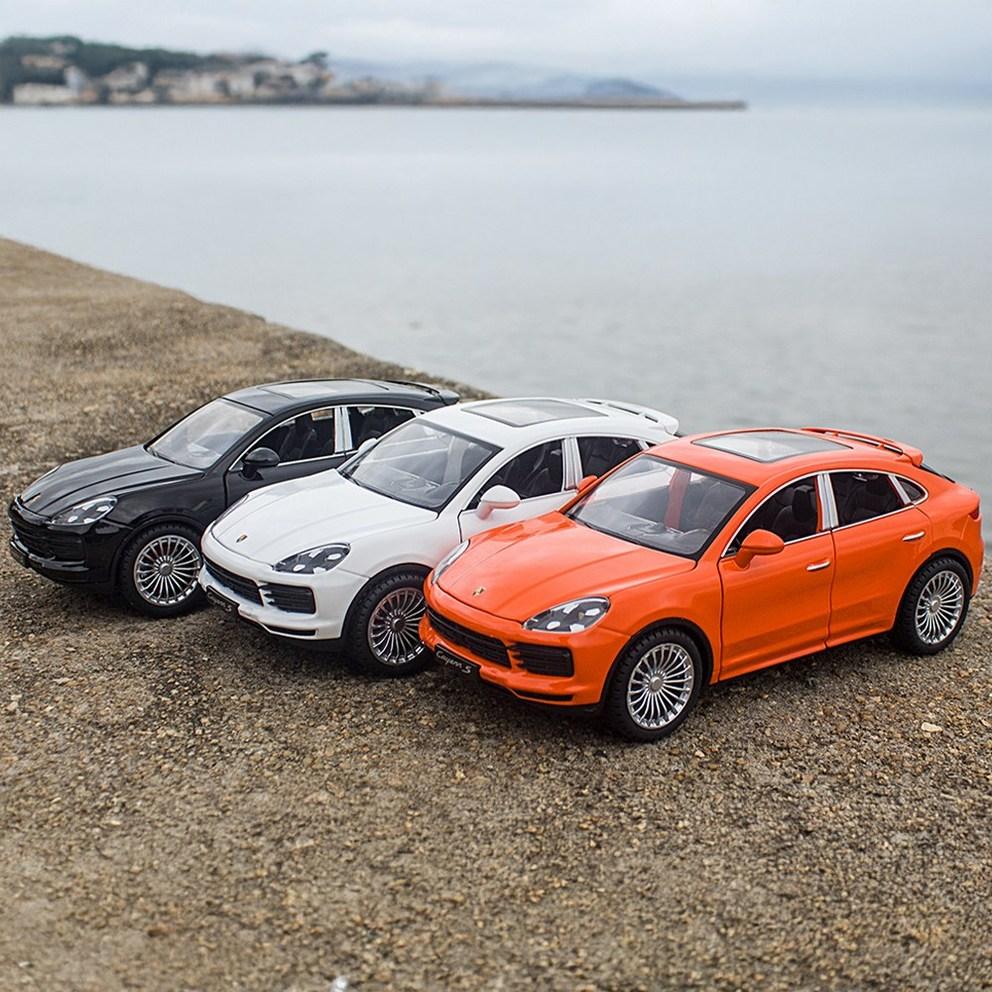 My Car 1:24 Porsche Cayenne S Die-Cast Metal Pull-Back Model Car - White