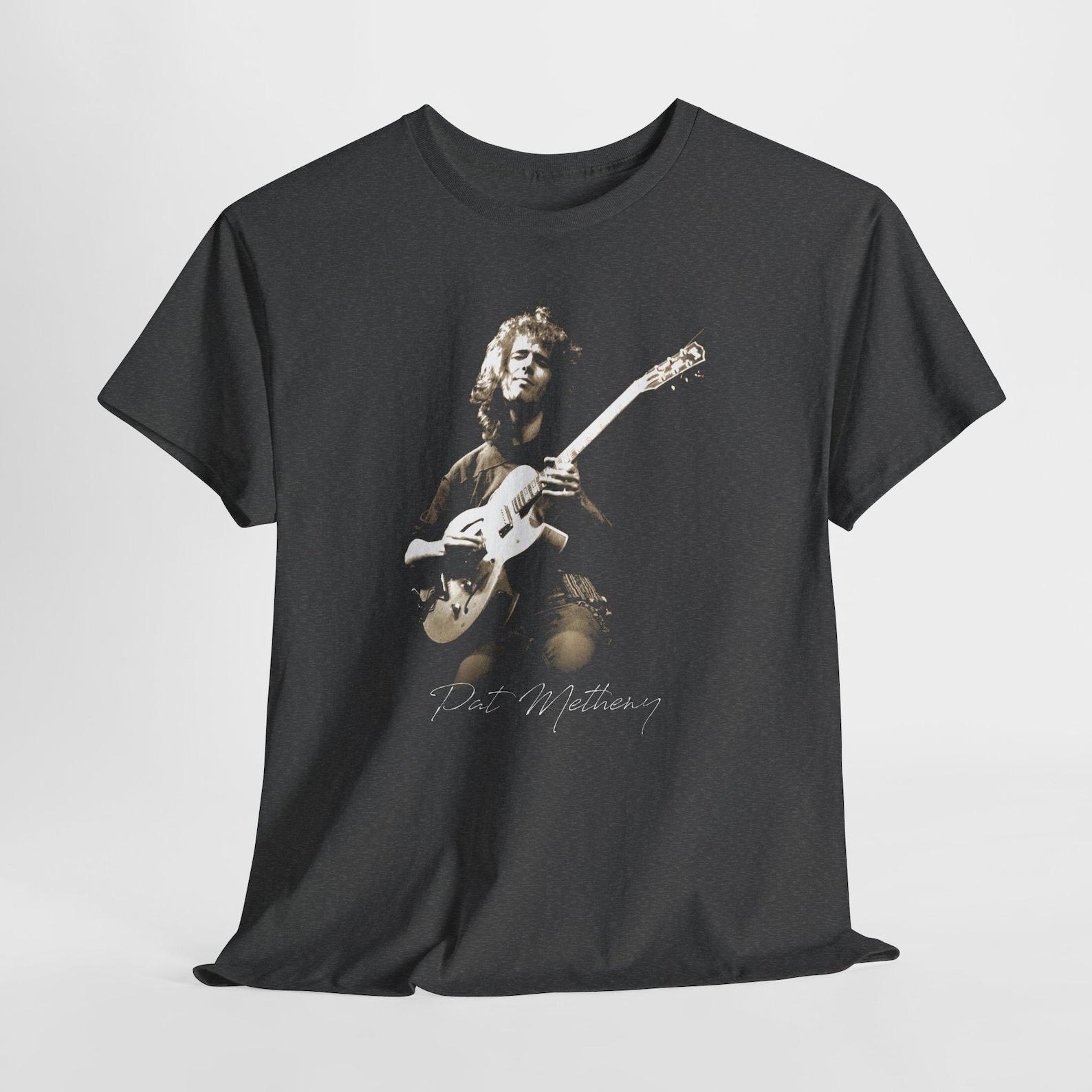 Vintage Jazz Guitarist Tee | Pat Metheny Retro Music Band Shirt M