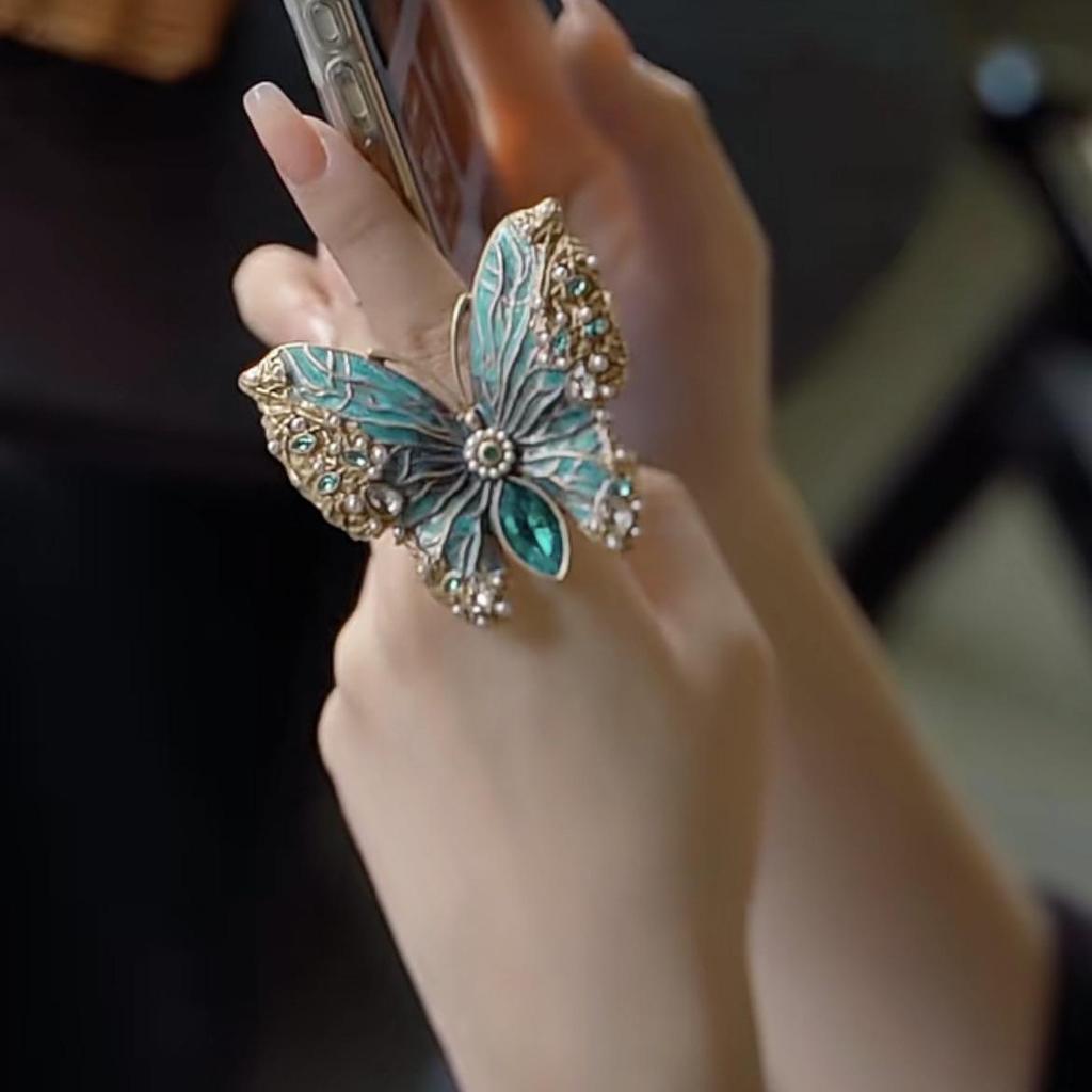 Vintage Gold-Plated Enamel Butterfly Ring - Large, Exaggerated Design for Women (Autumn/Winter Jewelry)