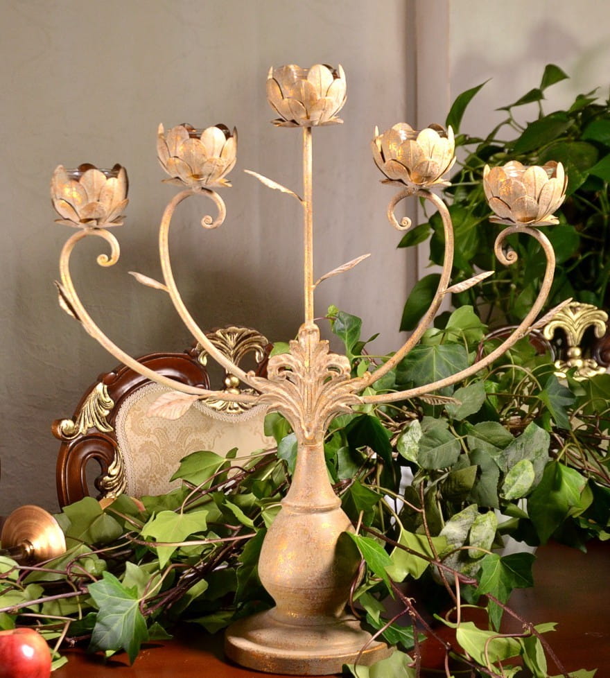Goldener Kerzenständer für 5 Kerzen im Glamour Chic Stil