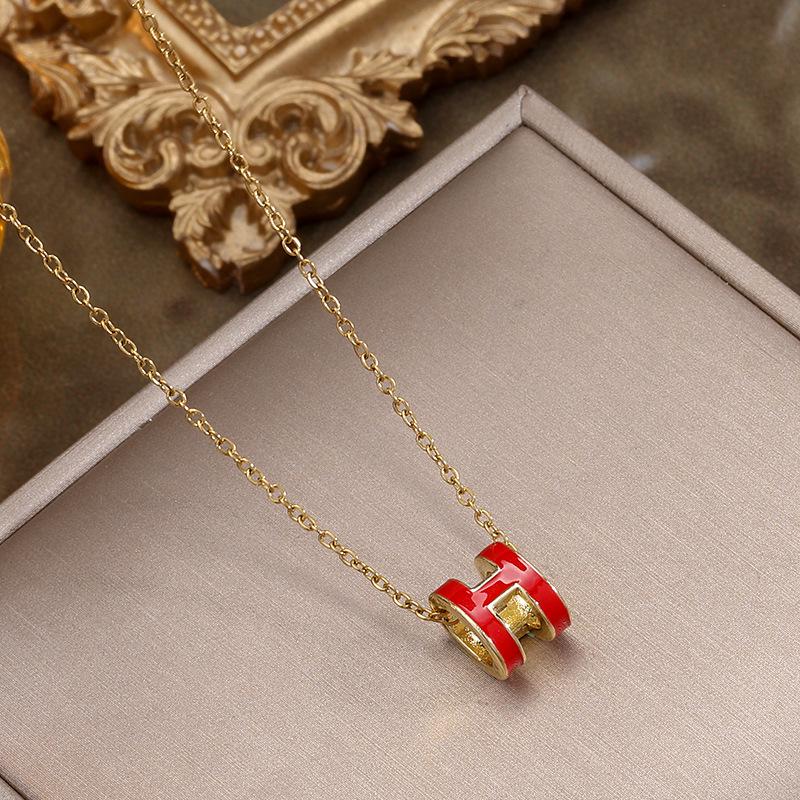 Titanium Steel H Letter Women's Necklace - Drip Glaze, High-End, Versatile Clavicle Chain, Fashionable Internet Celebrity Accessory.