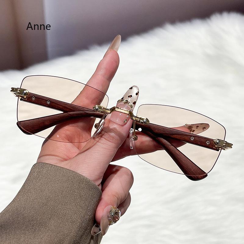 Rectangle Rimless Sunglasses For Women Designer Fashion Wooden Square Sun Glasses Trendy Outdoor Travel Summer Accessory Eyewear