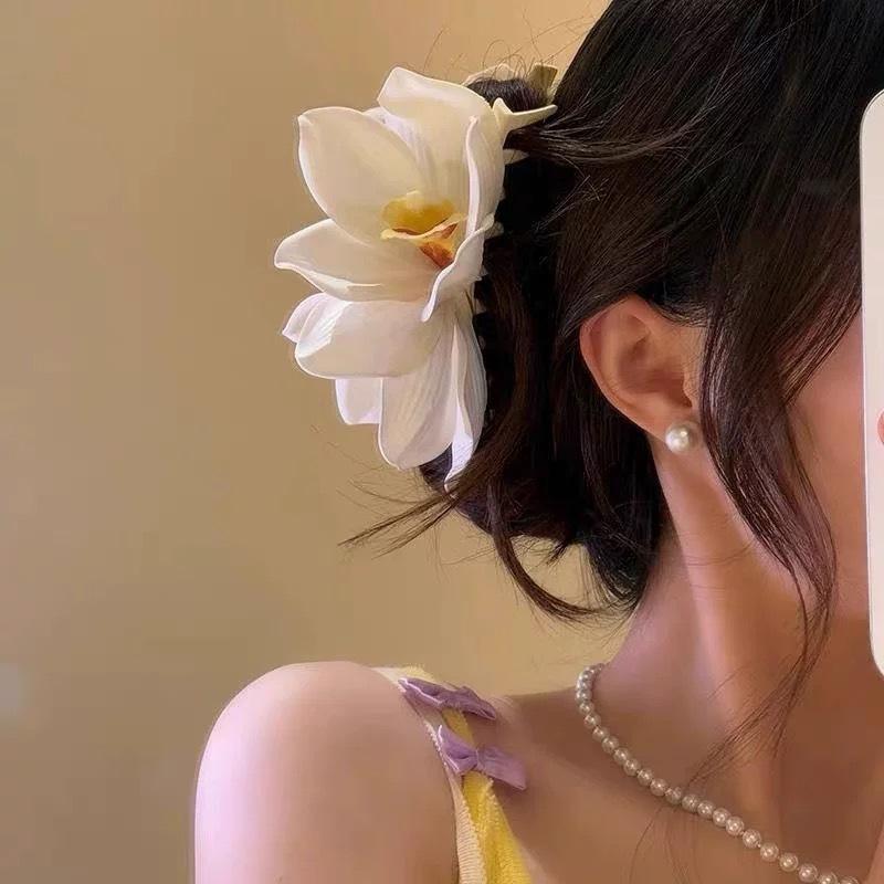 Fermagli per capelli a forma di fiore di giglio per donne ragazze Barretta Clip a pinza di granchio Fermagli per capelli per coda di cavallo Copricapo da bagno spiaggia Accessori per capelli