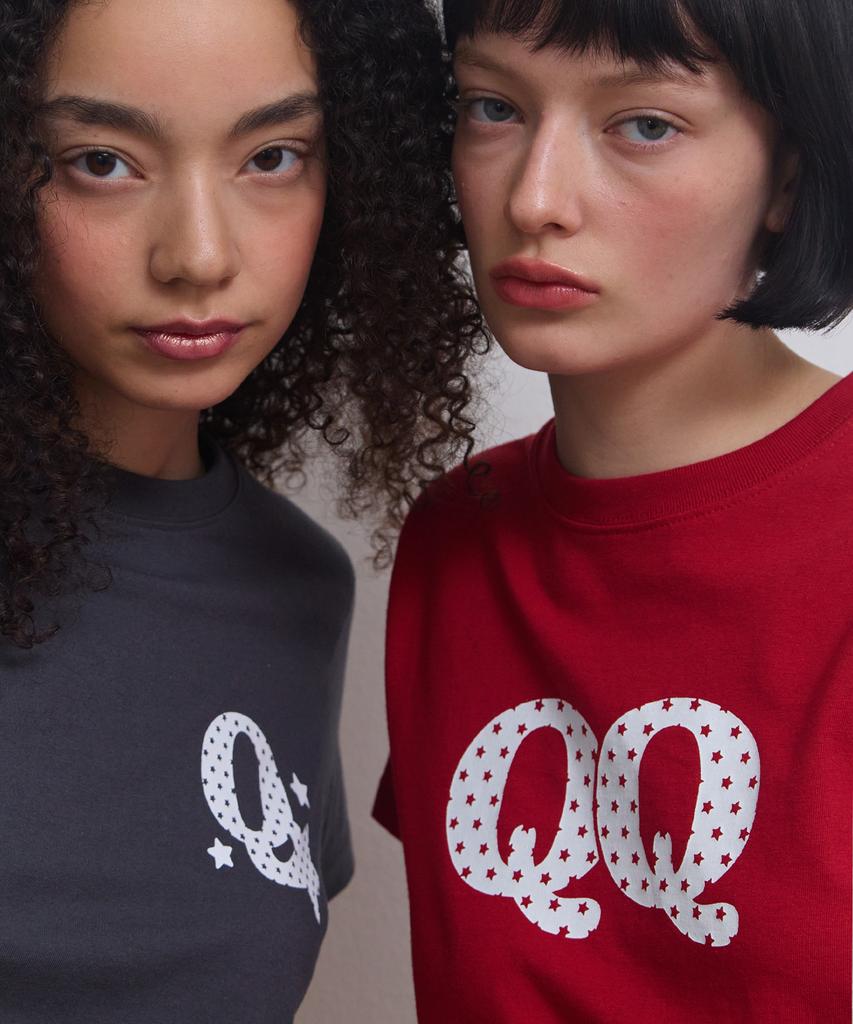 Eikyueikyuhauseukeulleob Big Qq T-Shirt [Red]