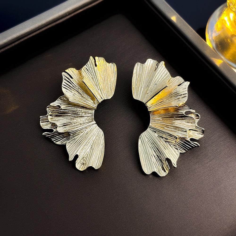 Vintage Rhinestone Geometric Stud Earrings - Retro Court Style, Niche Design, Light Luxury, High-End