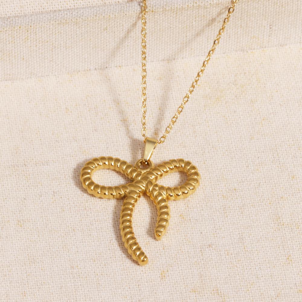 New Arrival 18K Gold Plated Charm Necklace Stainless Steel Bow Pendant Necklace for Women Trendy Charm Jewelry Waterproof
