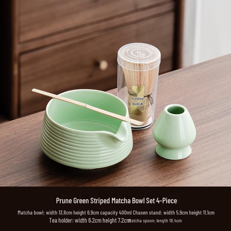 Ręcznie robiona duża japońska ceramiczna miseczka do matchy i zestaw trzepaczki