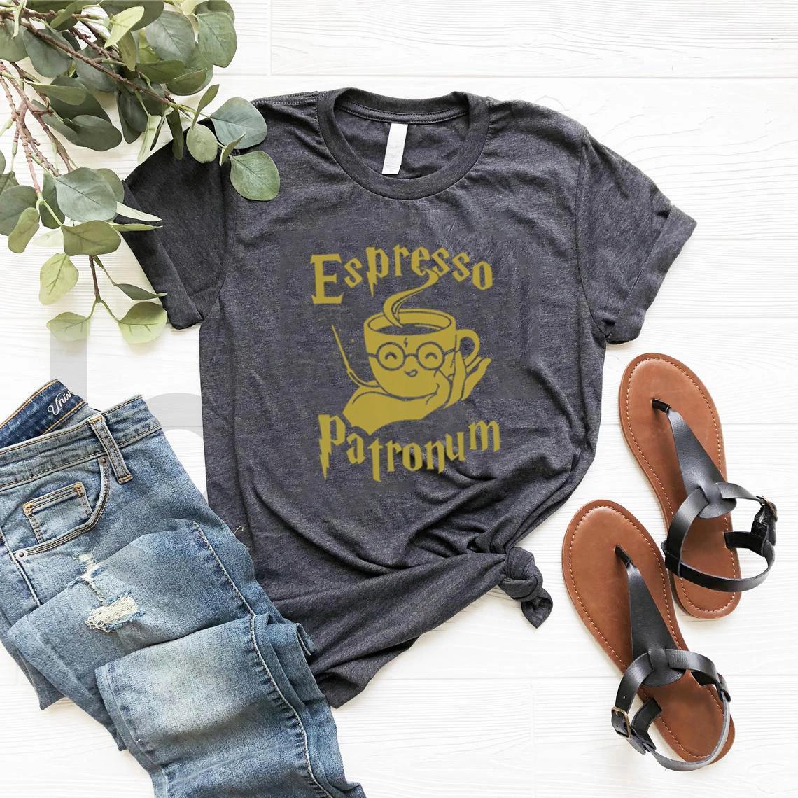 

Футболка Espresso Patronum HS Shirts Подарунок для любителя кави Футболка чарівника Жіночі графічні футболки Футболка з коротким рукавом M темно-сірий колір