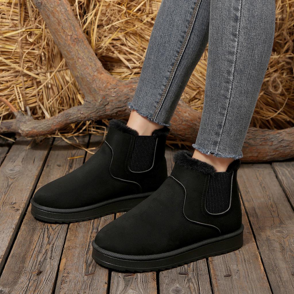 Large size 2025 winter new versatile snow boots foreign trade short tube warm velvet thickened boots women