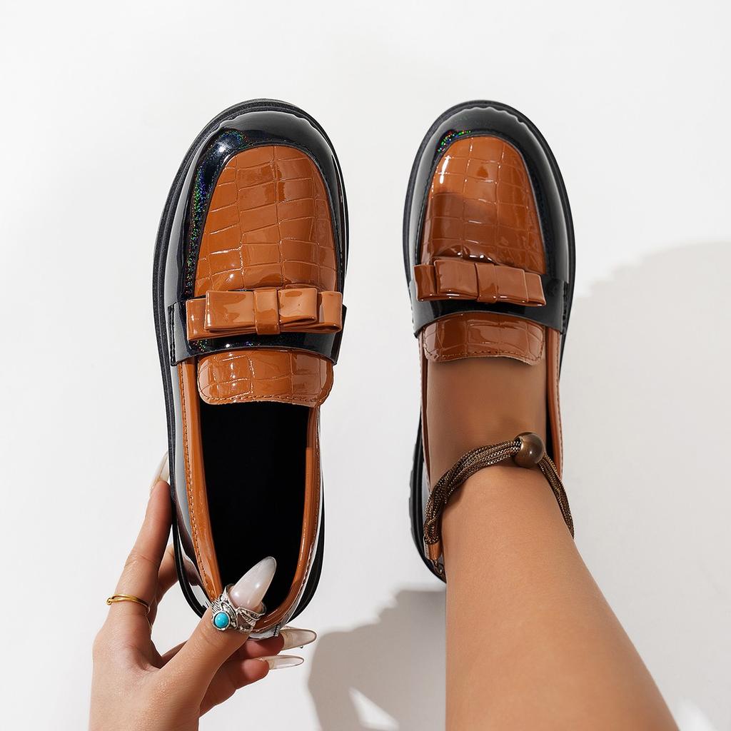 2025 new patent leather glossy bow retro loafers large size fashion casual mid-heel single shoes