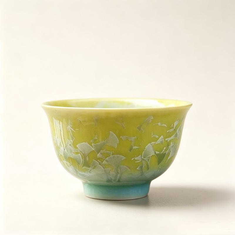 Exquisite Crystalline Glaze Ceramic Tea Cup Set - Gongfu Style for Elegant Tea Tasting