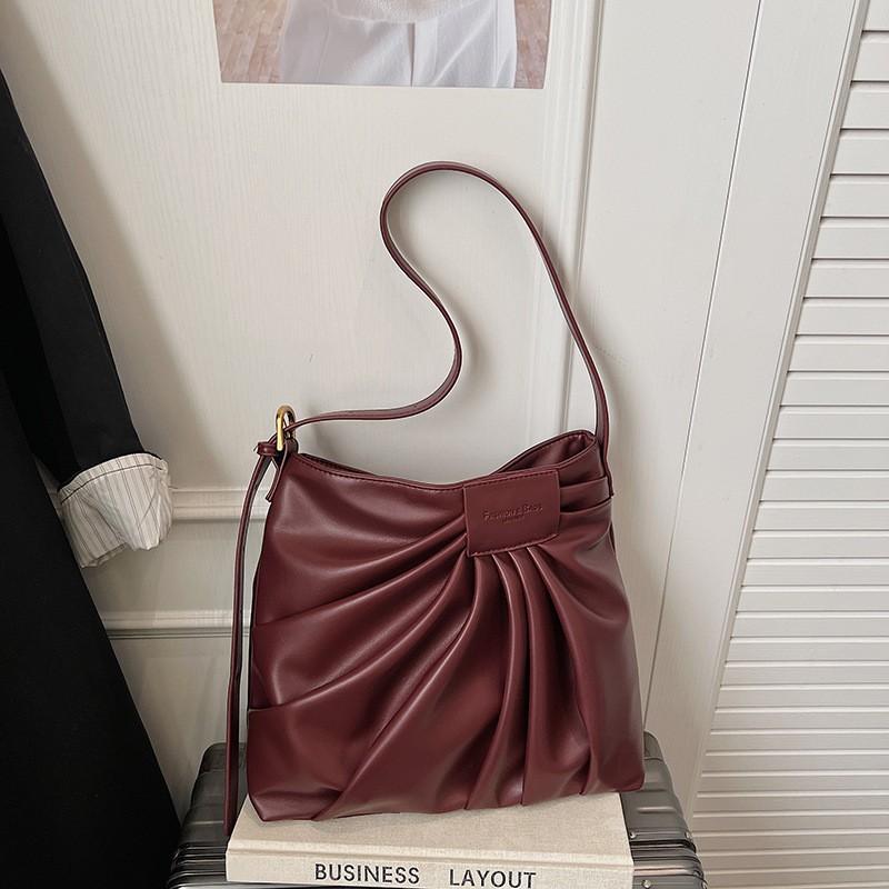 

Large-capacity Air Bucket Bag Niche High-end Pleated Tote Live Broadcast Texture One-shoulder Cross-body Women червоний