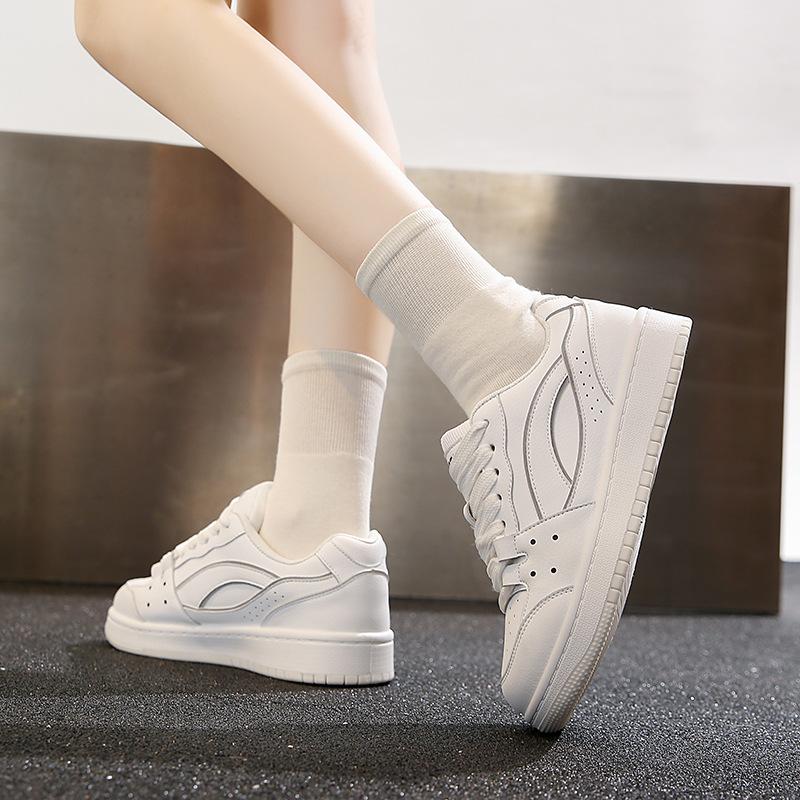 Ultra-light platform sports little white shoes 2025 summer new Internet celebrity versatile sports shoes comfortable and breathable casual shoes