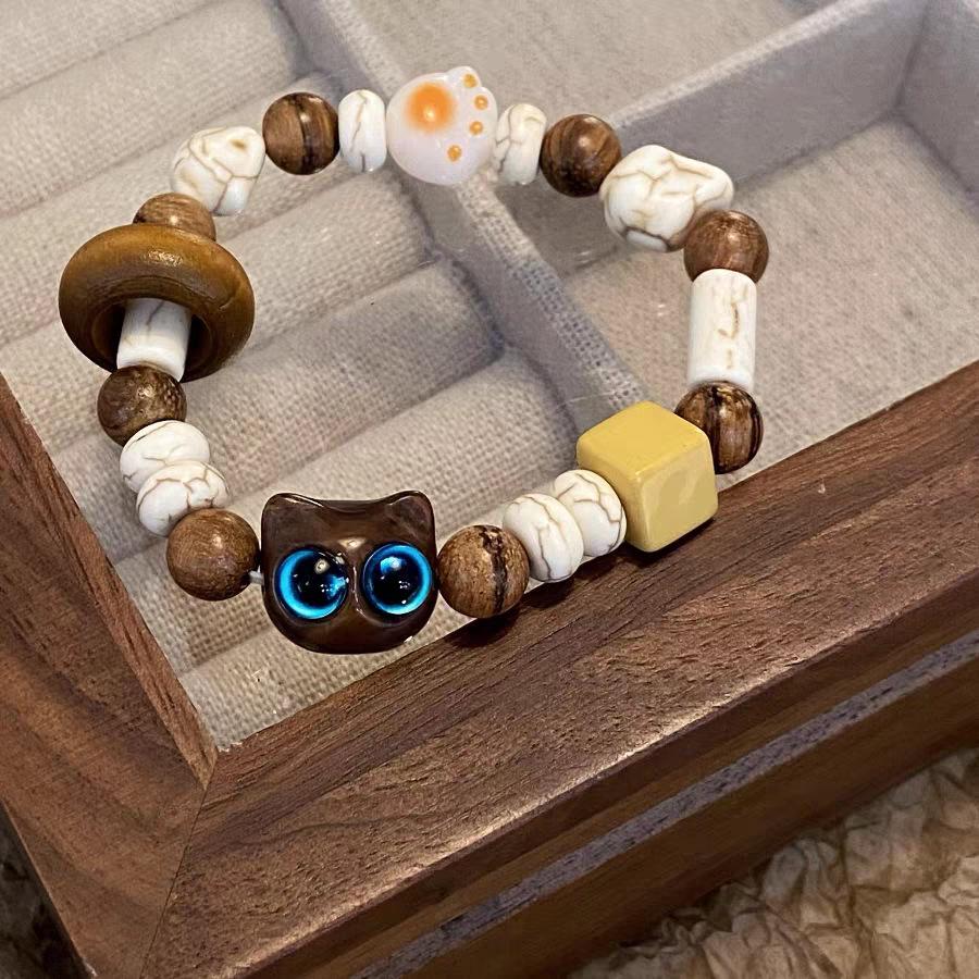 "Versatile Cartoon Fun Bracelet: Handmade Beaded Jewelry for Women - New Autumn/Winter Niche Design"