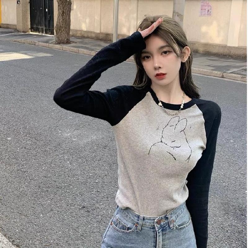 

Retro Contrasting Color Ragged Shoulder Long-sleeved T-shirt Women s Autumn New Tight Waist Short Inner Bottoming Shirt L серый
