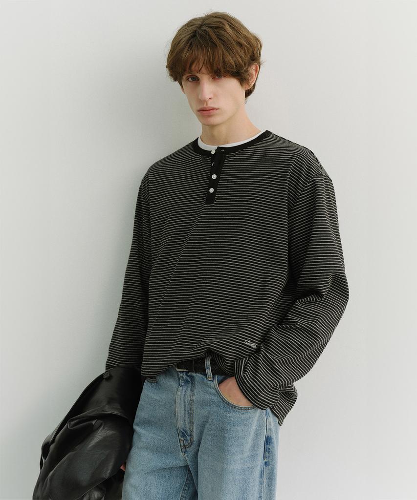 Deonseuteupomaen Henley-Neck T-Shirt_Unisex_Udts6A109_Black Stripe