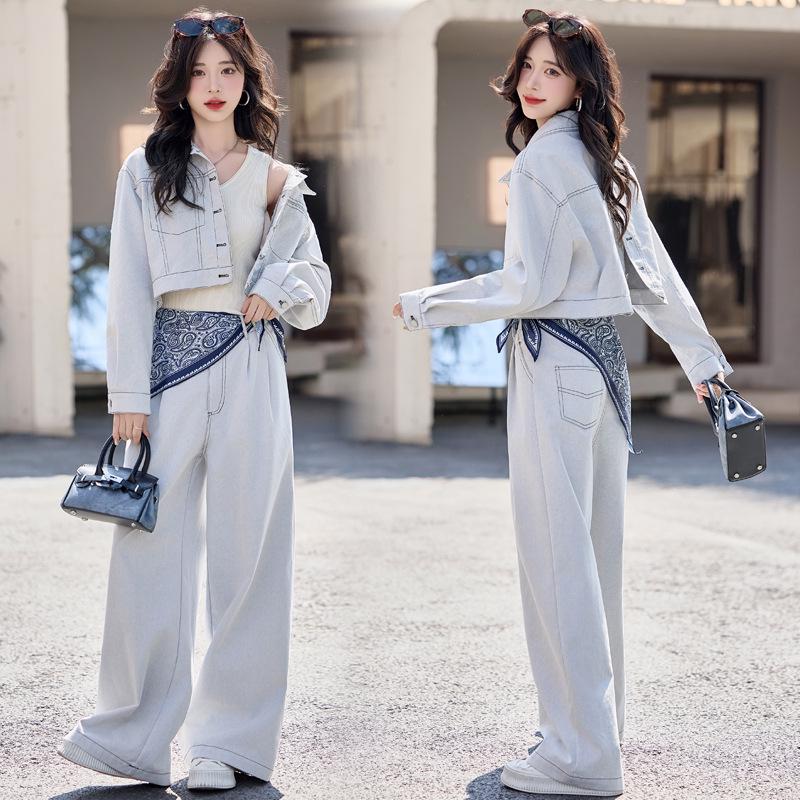 

Женский джинсовый костюм - Весенний модный комплект 2025 года с 3D-кроем: Куртка и длинные брюки (YJ8531) XL (Suitably 125-140 jin)