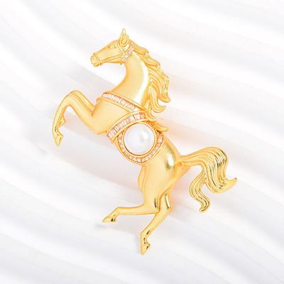 Golden Horse Brooch Faux Pearl Horse Lapel Pin Chinese Zodiac Animal Brooch Pin with Rhinestones for Sweaters Hats Bags Coats