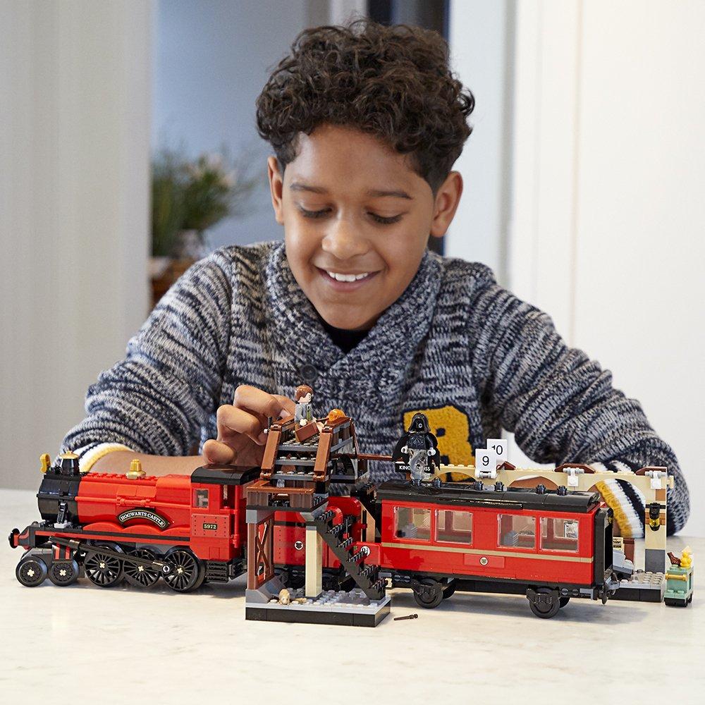 LEGO Harry Potter Hogwarts Express 75955 Building Kit (801 pieces)