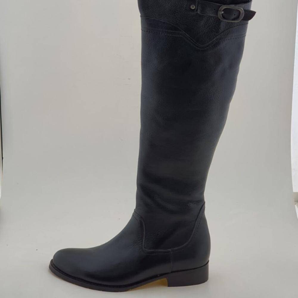 

Сапоги до колена из натуральной кожи в женском стиле