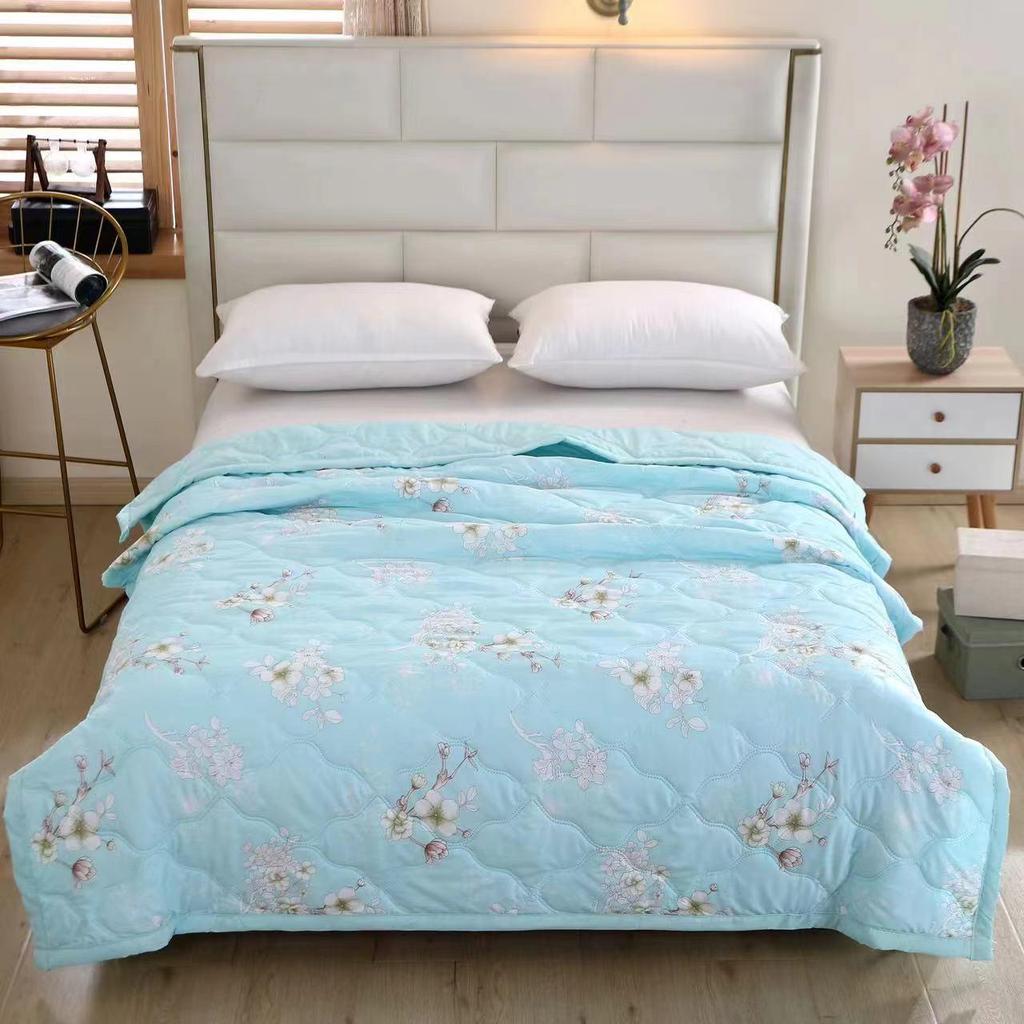 Washable Cotton Summer Cooling Quilt – Thin Gift Quilt for Air Conditioned Rooms