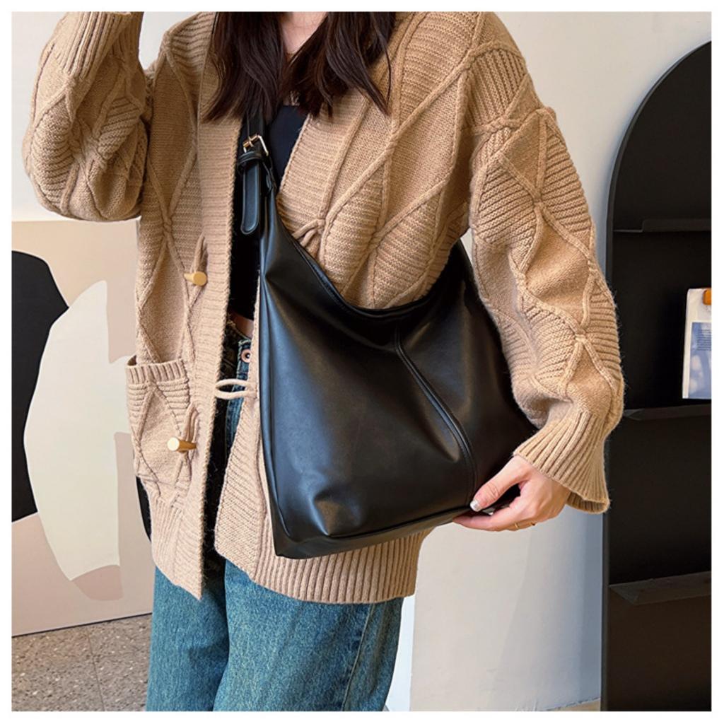 Vintage Women's Handbag with Shoulder Strap Design, Suitable for Dates, Parties, Shopping, and Travel