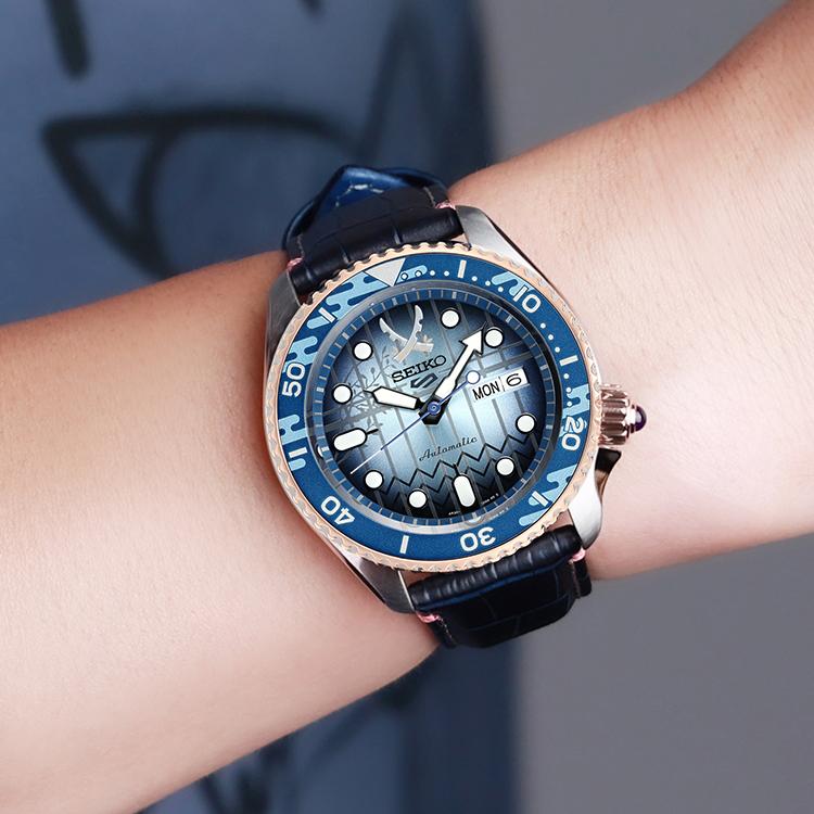Seiko 5 Demon Slayer Collaboration Inosuke Hashibira Stainless Steel Watch Automatic Mechanical Movement Leather Strap Unisex watches blue SRPJ26K1