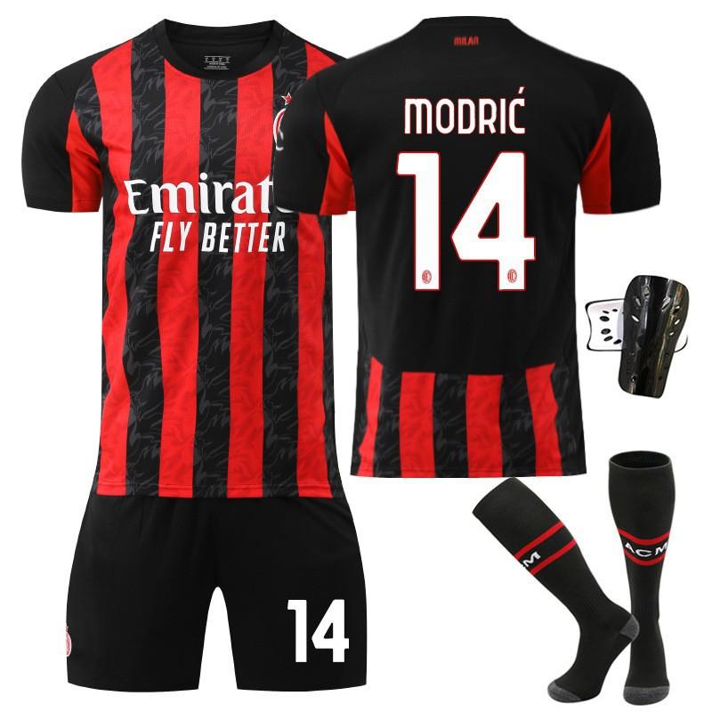 2526AC Milan Home Football Uniforms 10 Leo Shirts 79 Filly 11 Ibrahimovic No. 14 Modric Kaka