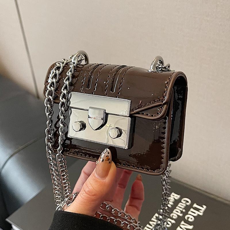 Mini Patent Leather Glossy Ladies Lipstick Crossbody Bag Elegant Women s Chic Lock Catch Chain Shoulder Bags Exquisite Handbag Mini(Max Length<20cm) кофейный