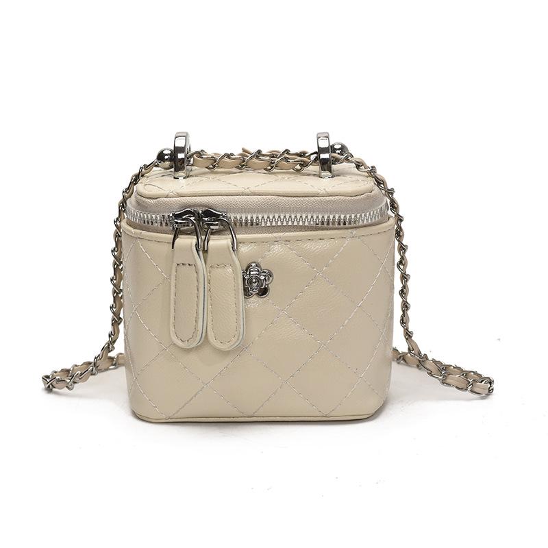 Elegant 2025 Argyle Chain Crossbody Bag for Women - Niche Fragrant Style, Compact Shoulder Design