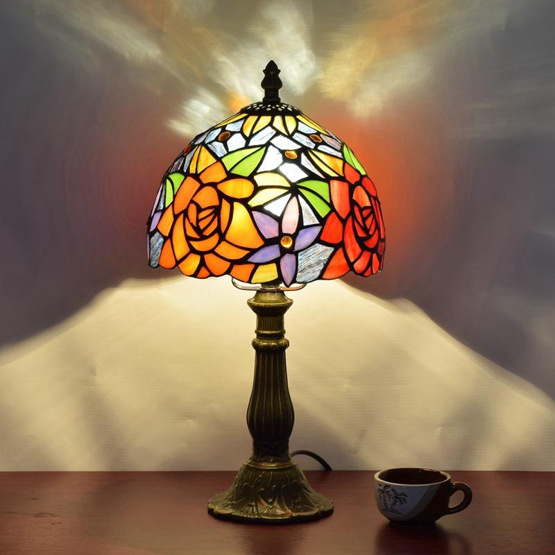 European Style Table Lamp Stained Glass Reading Light Small Room Decorate Lamp for Home Living Room Nightstand Bedroom Office