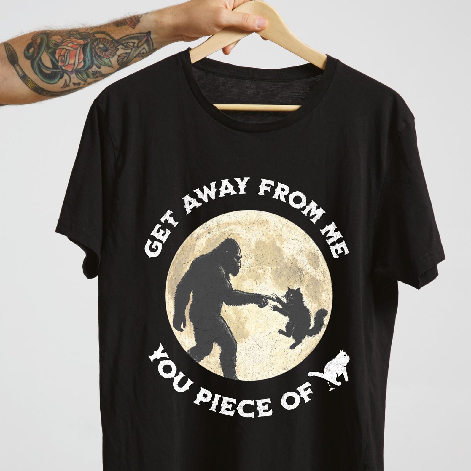 Hilarious Bigfoot Cat Shirt, Retro Sasquatch Cat Lover Tee, Angry Cat Moon Graphic Shirt, Vintage Funny Animal Tee. 4XL