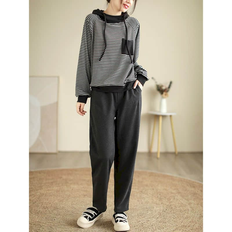 Aesthetic T-shirts for Women Solid Long Sleeve Vintage Thin Velvet Tees Korean Style Loose Autumnal Casual Clothes Women Tops