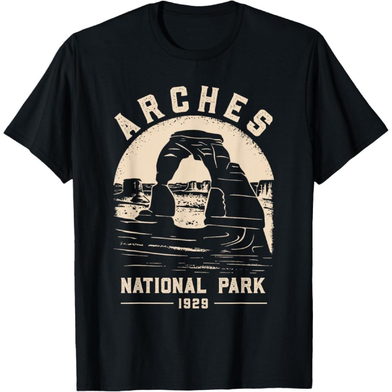 Arches National Park Vacation Travel Souvenir T-Shirt S