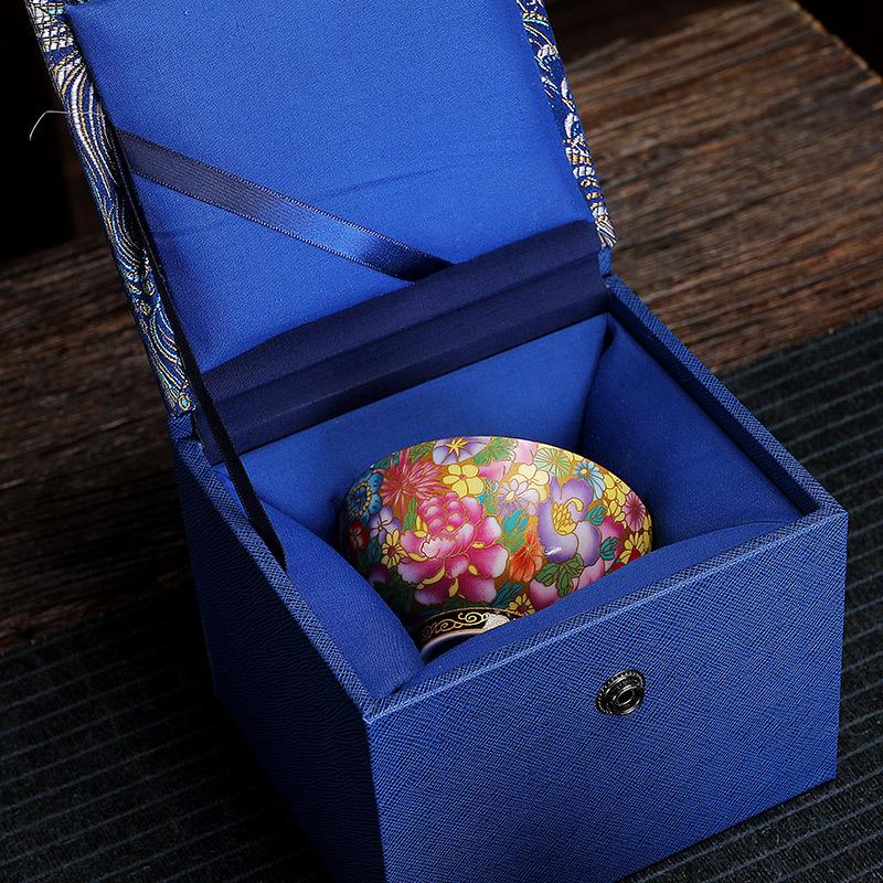 Ceramic Enamel Color Tasting Single Blue and White Douli Japanese Style Filigree Tea Bowl Kung Fu Master Cup Gift Bo