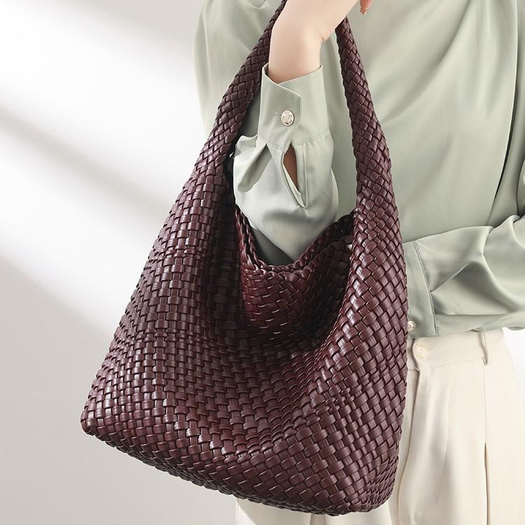 Borsa di design di nicchia tessuta a mano da donna borsa versatile borsa madre e figlio borsa a tracolla 2025 nuova borsa tote di grande capacità