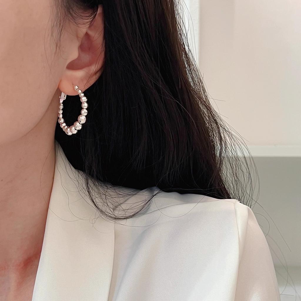Fashion Circle Earrings Niche Light Luxury Simple High-end Temperament Trendy Gift Elegant Lady's Classic Accessories