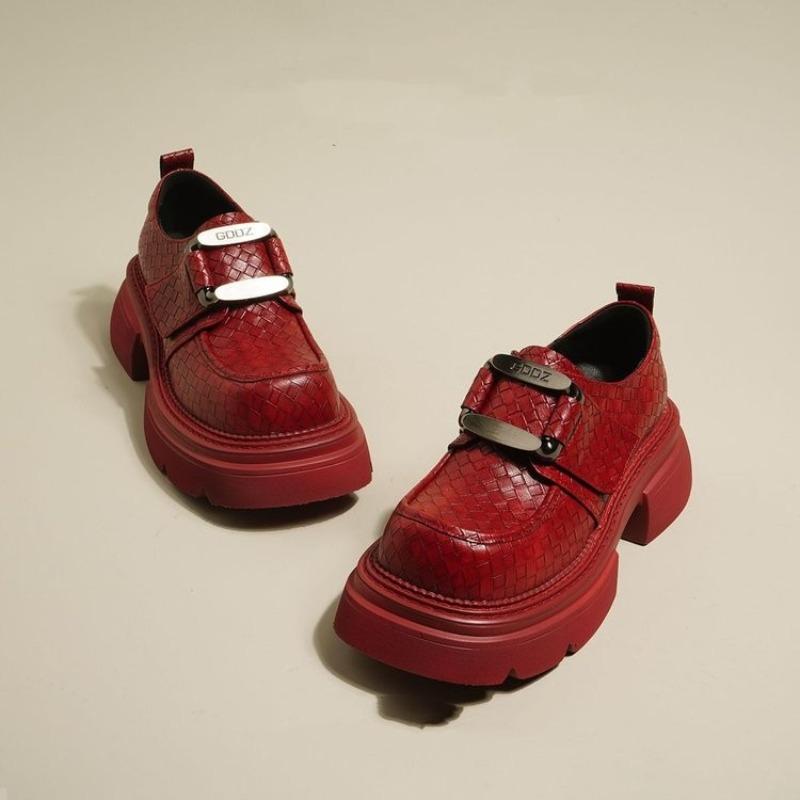 

Новые британские туфли с квадратной головкой, маленькие кожаные детские туфли 2024 года, модный тренд, красные туфли на толстой подошве, высокие, одинарные