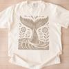 Walschwanz T-Shirt, Meeresgeist Unisex Tee Ozean Strand Szene Wal der aufsteigt