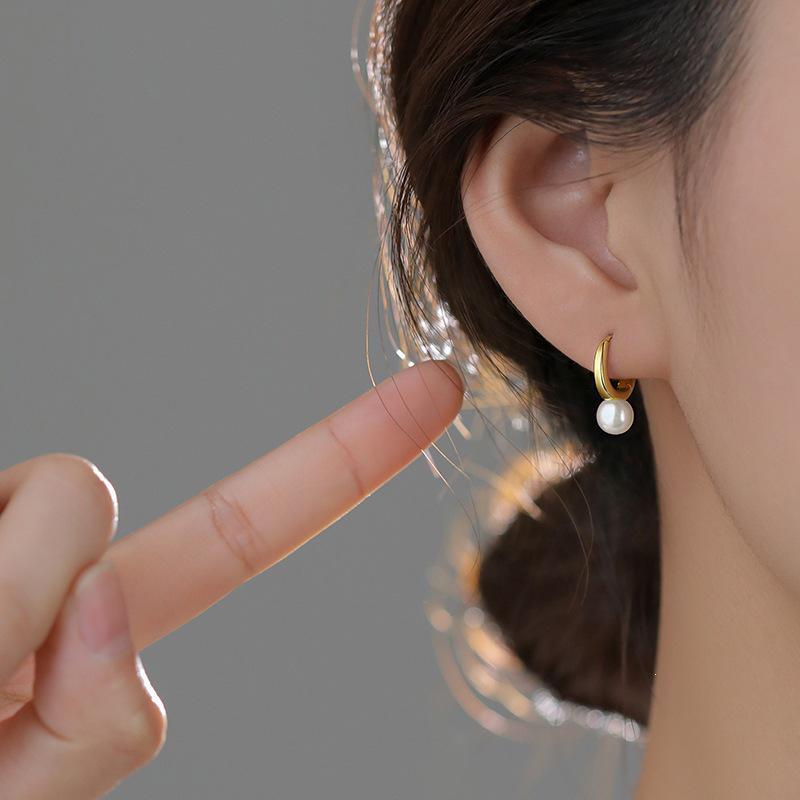 2022 Zodiac Pearl Stud Earrings: 925 Sterling Silver, Light Luxury Women's Winter Accessory