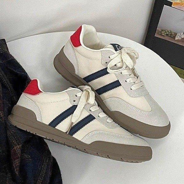 Retro Forrest Gump Schuhe Deutsche Trainingsschuhe Neue lässige und leichte Sport-Board-Schuhe für Frühling und Sommer