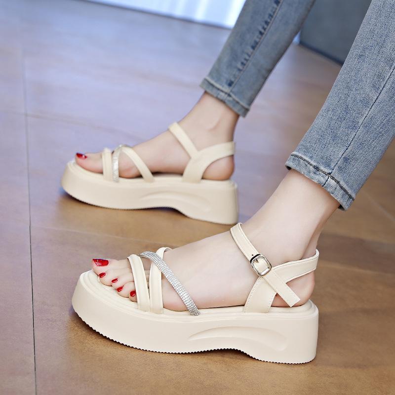 Muffin Platform Sandals 2025 Summer New Fairy Wind Heightened Lightweight Beach Rhinestones Word with Roman Sandals