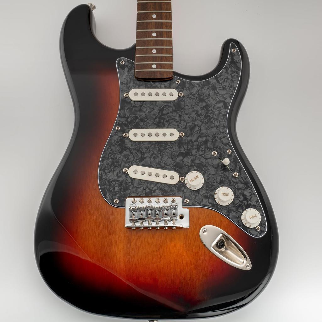 Musiclily Pro 8 Hole ST Strat Pick Guard SSS Fabricat în China pentru Squier Classic Vibe SQ CV 50s Reissue Vintage Strat Stratocaster Chitară electrică 4P