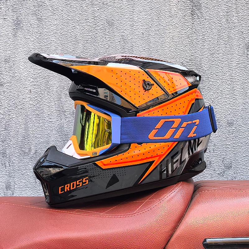 ORZ Full-Face Helmet for Off-Road, Electric Scooters, Mountain Biking, and Street Riding