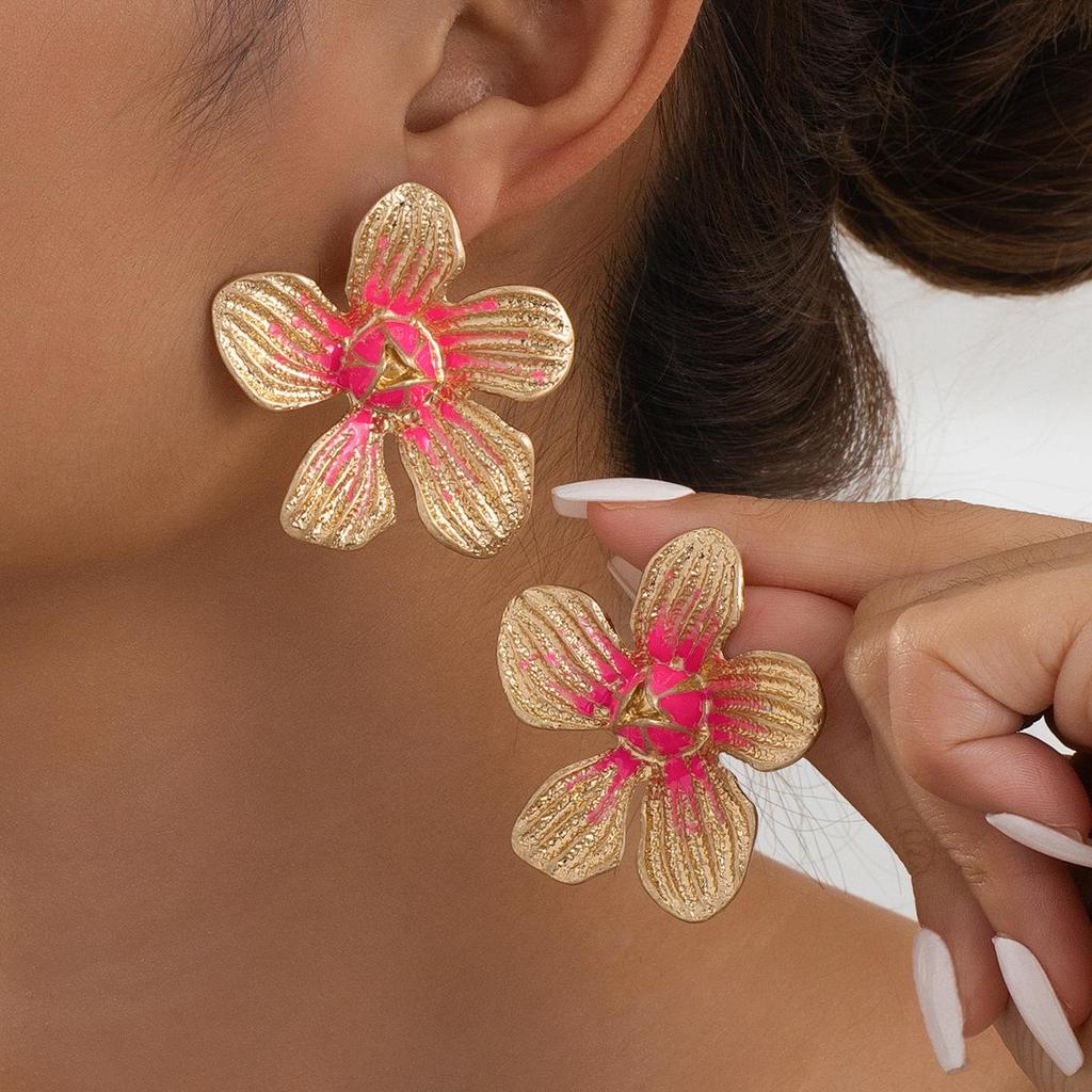 One Pair of Pink Enamel Five-Petal Flower Earrings with Pleated Design for Women.