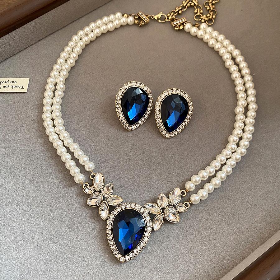 

Medieval vintage silver needle with diamonds, drop-shaped pearl stud earrings, necklace, light luxury collarbone chain, temperament jewelry set